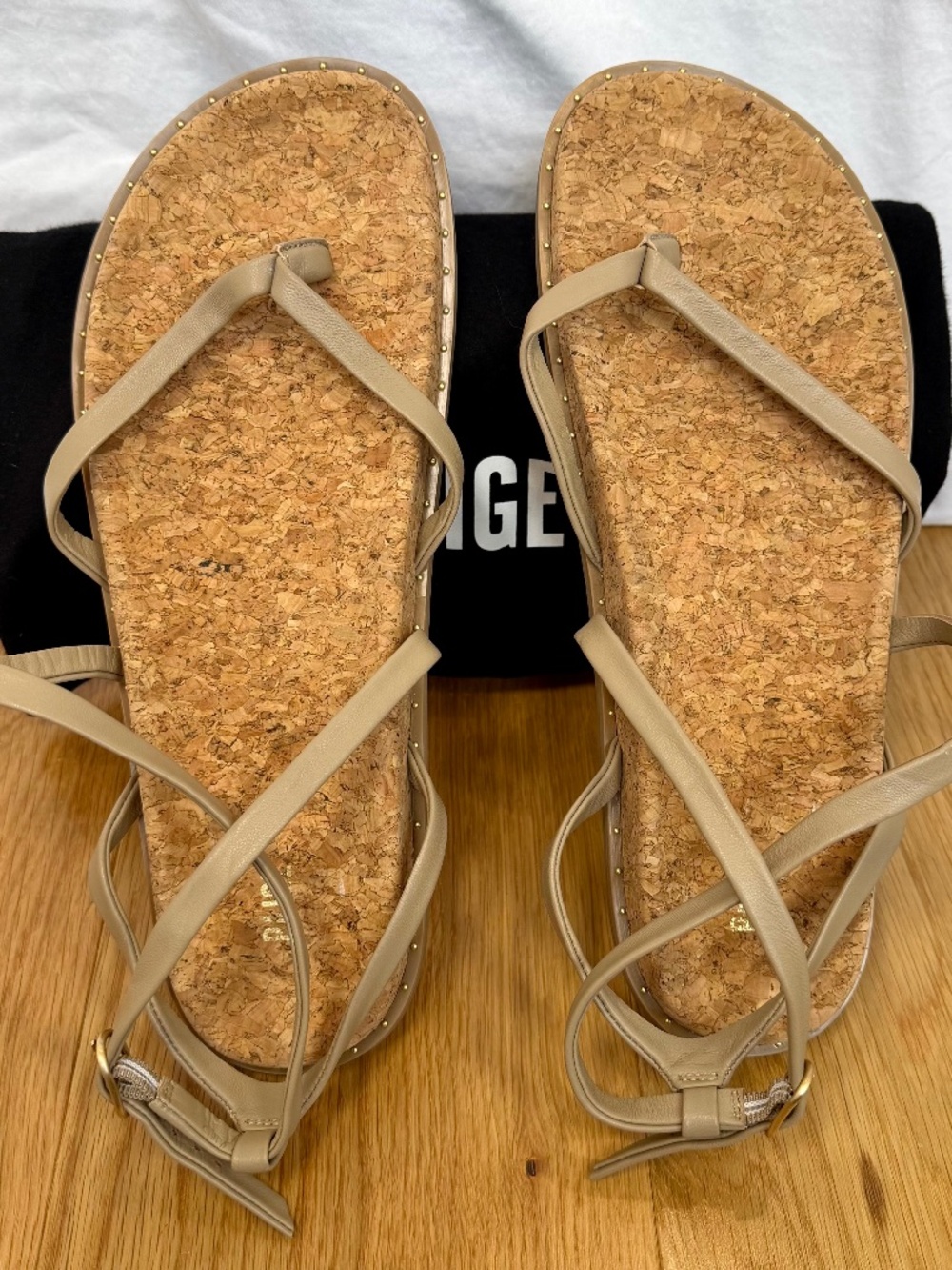 PAIGE Zana Women's Sz 11 Sand Leather Cork Footbed Gold Studded Strappy Sandal‎